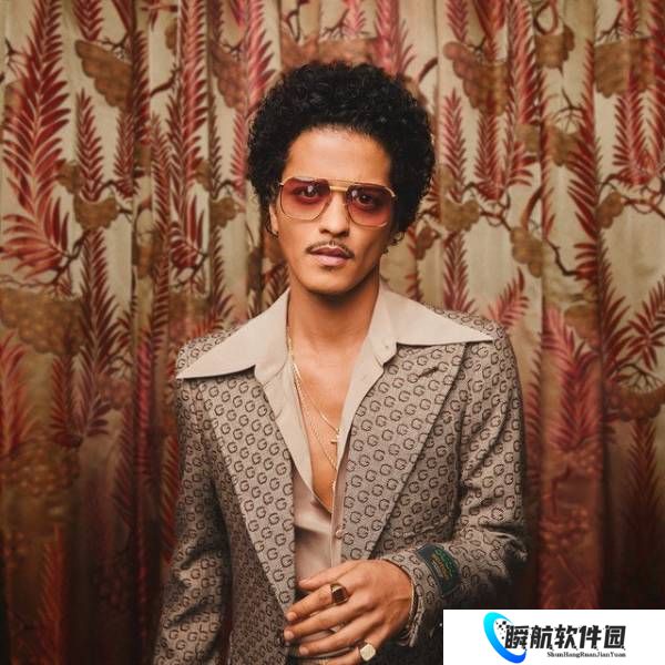 被网友说风格十年不变 火星哥怼：而你这辈子都没出息过