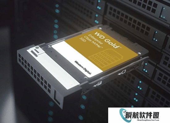 8TB固态硬盘重量单价贵过黄金！真成最强理财产品了