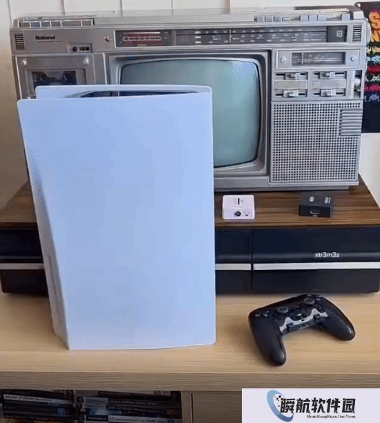 赛博遇上复古！网友发视频用老式电视成功连接PS5