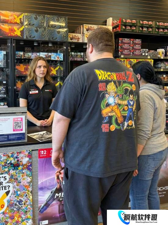 店员傻了！顾客来用女朋友换积分：我想买PS5