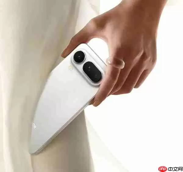 荣耀李坤谈真Air手机：只有轻薄 没有完整体验 不叫Air