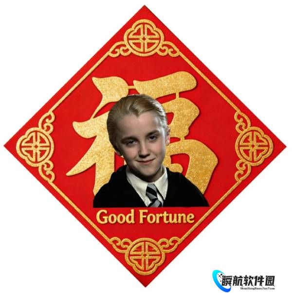 马尔福本人转发马尔福？演员费尔顿加入转发祈福人群