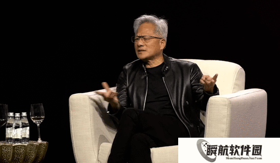 黄仁勋陨落全球前十富豪榜！资产缩水超30亿！