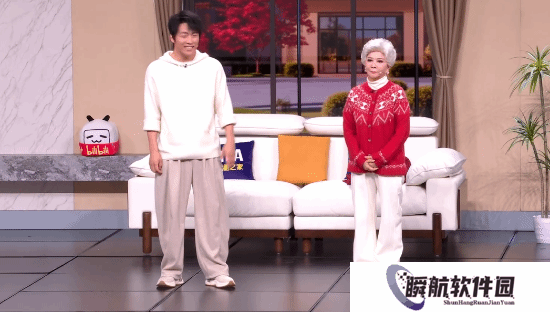 蔡明时隔30年与机器人