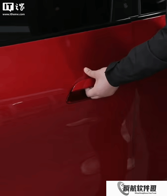 雷军工厂直播曝SU7新升级：加装机械门把手！