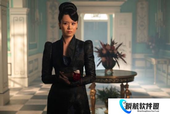 《哈利波特》“秋张”梁佩诗近照：新剧演邪恶继母