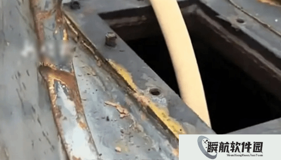 工人用嘴清理油管误吸柴油:现大面积白肺直接进ICU