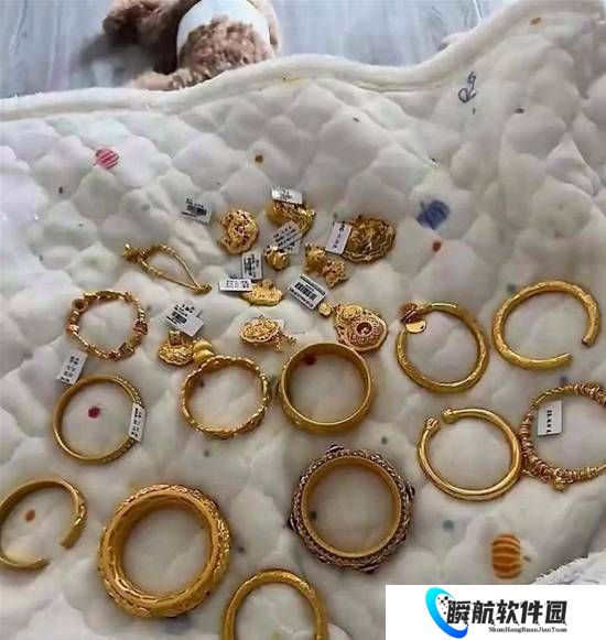 女子怕被偷将十几万黄金藏冰箱 这下全国都知道了