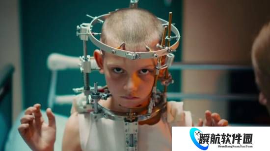 和爱车发生关系结果怀孕了？猎奇电影《钛》在亚马逊上线