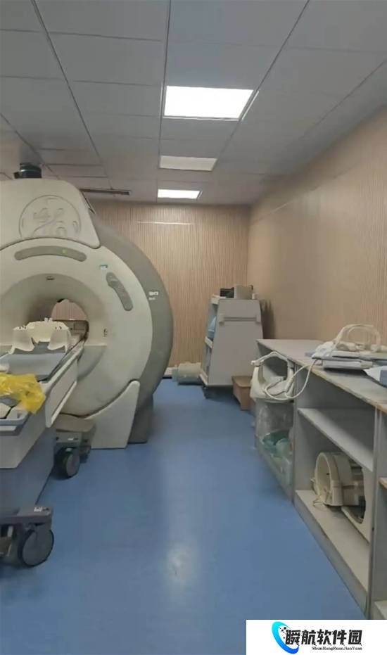 男子做核磁被“绑”机器一整晚 涉事医生:我忘了