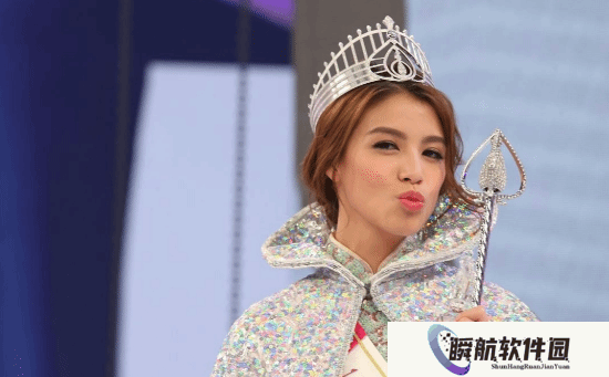 前港姐冠军雷庄儿镜头前大胆展现实力