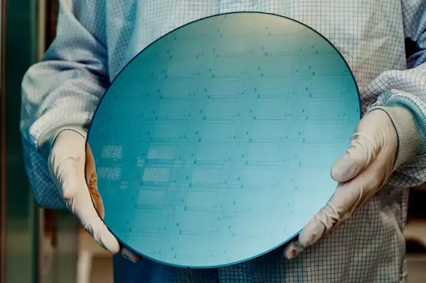 博通高管称 AI 芯片需求激增致台积电产能触顶-2026 年供应链承压