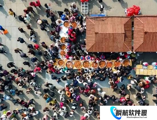 27万买摊位开业5天回本一半 老板：喉咙都喊哑了