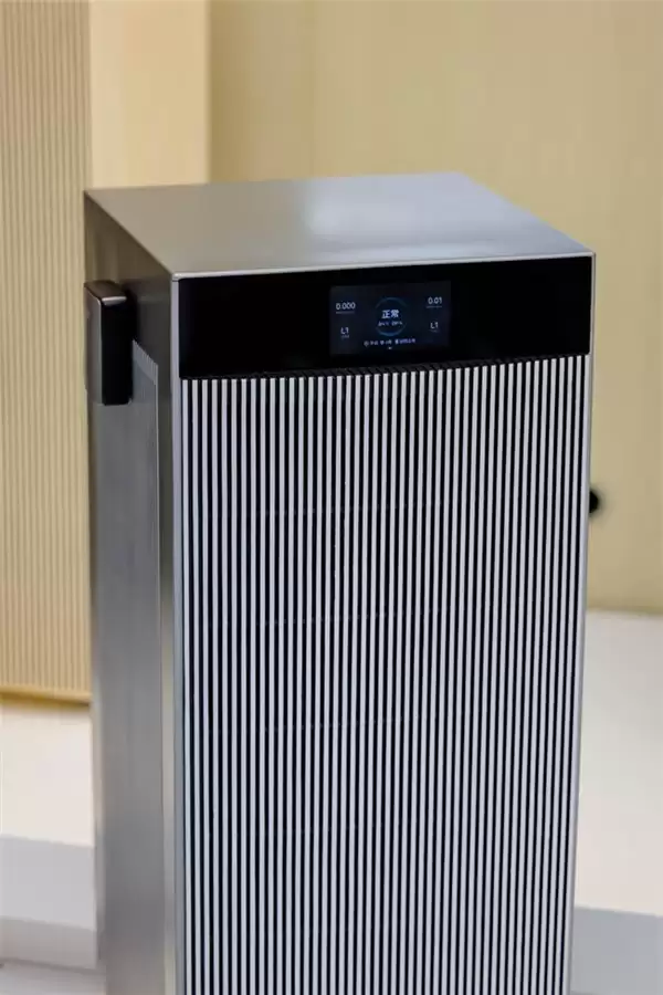 鸿蒙智选 720 空气净化器铂境 Pro Max 登陆 AWE 以技术创新打造全场景呼吸解决方案