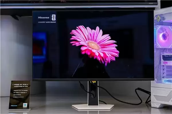 海信 AWE2026 展示 Mini LED 显示器新品 UX、GX Ultra